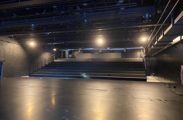 Zicht zaal in bouwfase